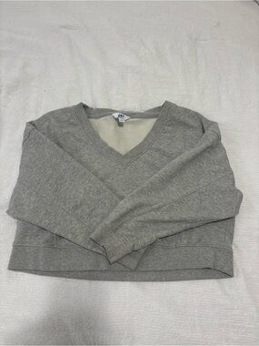 JoyLab Gray V-Neck Pullover Sweater